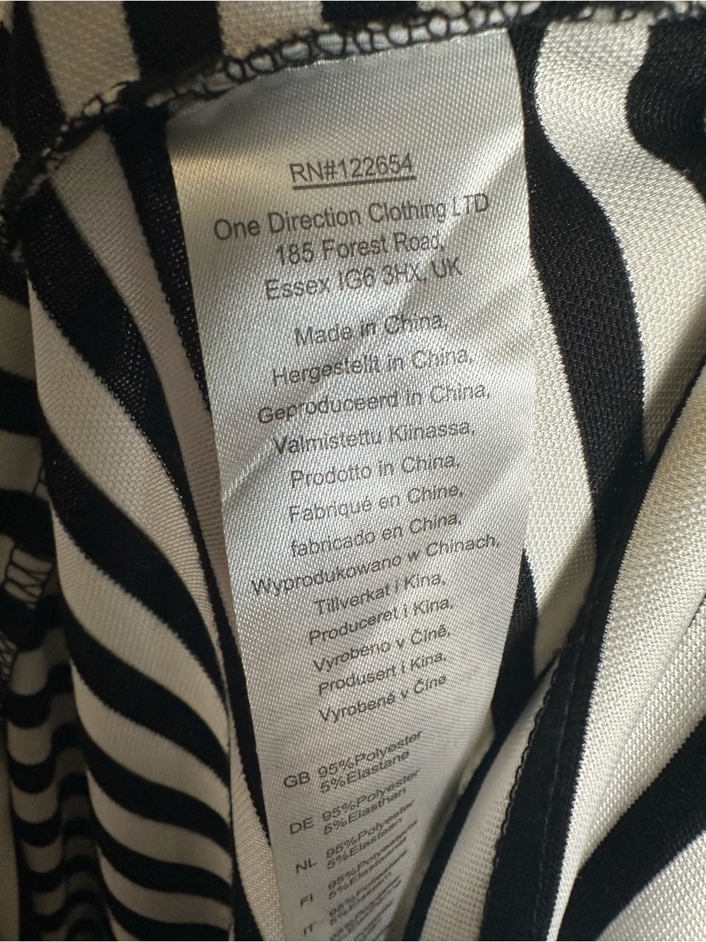 Voodoo Vixen Black and White Striped Pencil Skirt XXL NWOT Vintage style pinup - Picture 7 of 7